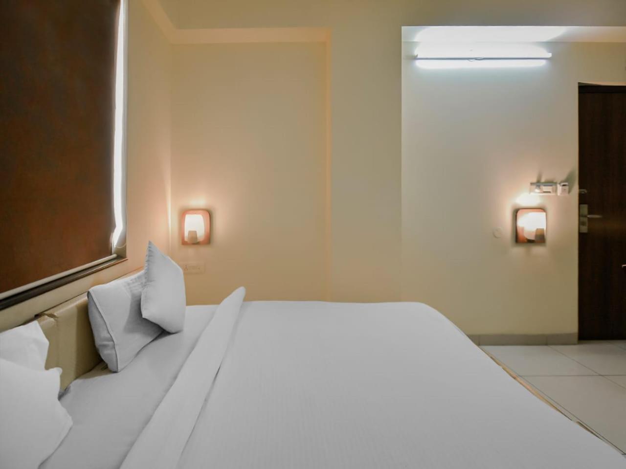 Hotel Vijaydeep Place Near Delhi Airport New Delhi Exterior photo