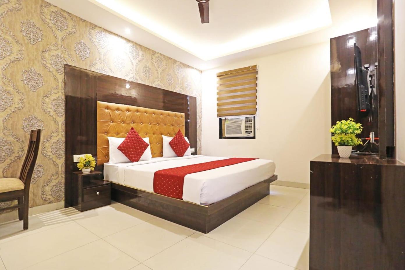 Hotel Vijaydeep Place Near Delhi Airport New Delhi Exterior photo