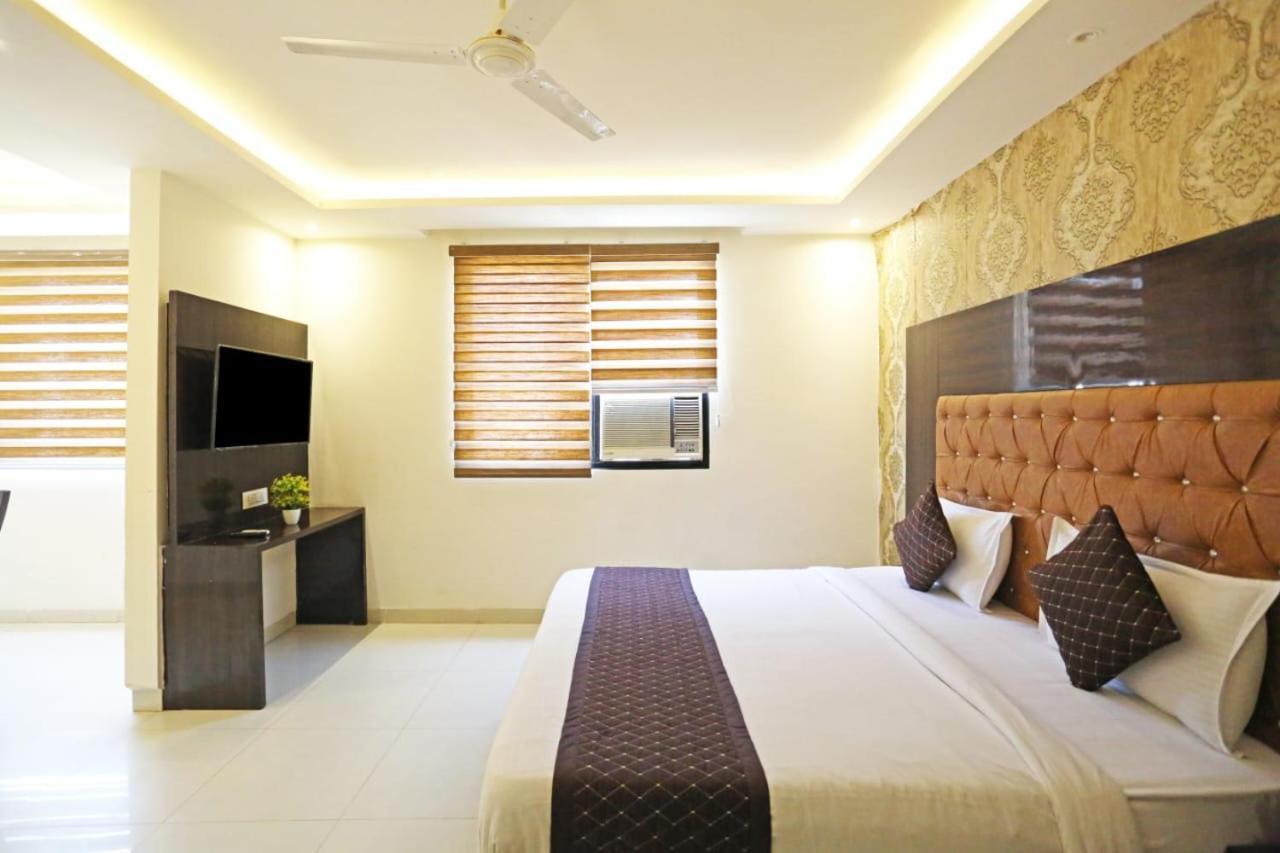 Hotel Vijaydeep Place Near Delhi Airport New Delhi Exterior photo