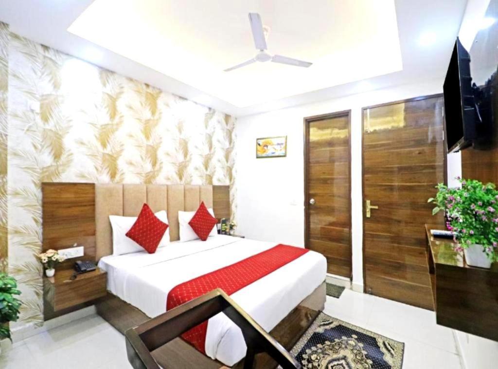 Hotel Vijaydeep Place Near Delhi Airport New Delhi Exterior photo