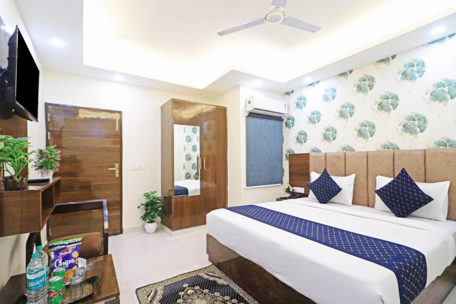Hotel Vijaydeep Place Near Delhi Airport New Delhi Exterior photo