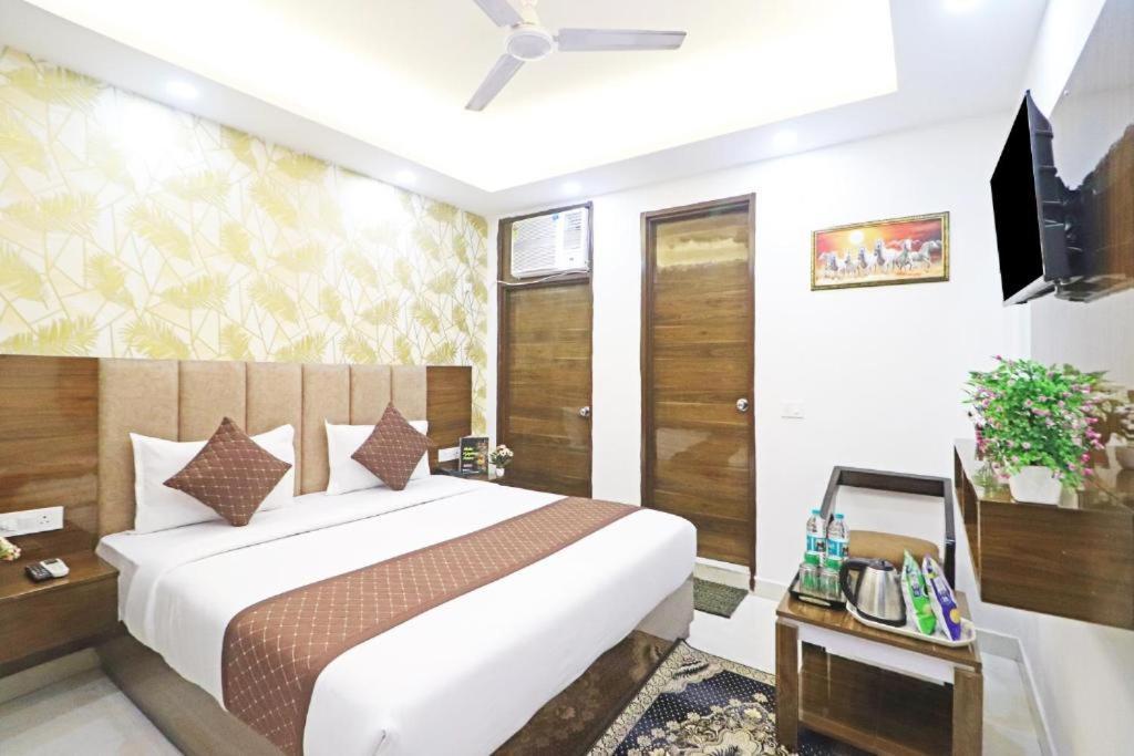 Hotel Vijaydeep Place Near Delhi Airport New Delhi Exterior photo